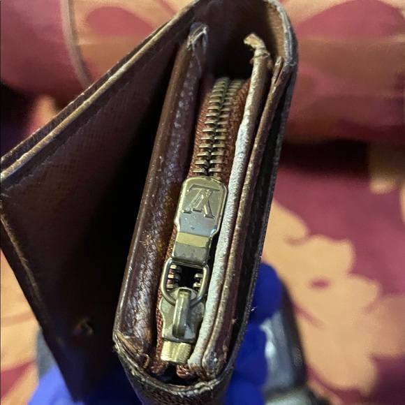 Designer wallet lot of four - Picture 5 of 17